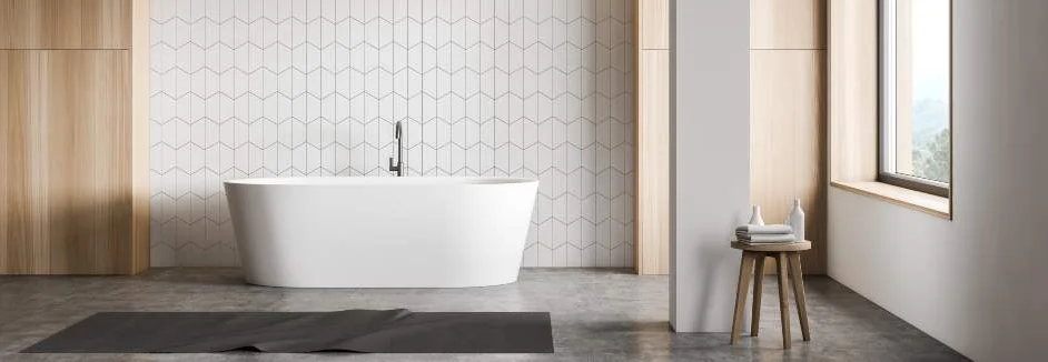 Modernes Badezimmer mit freistehender Badewanne